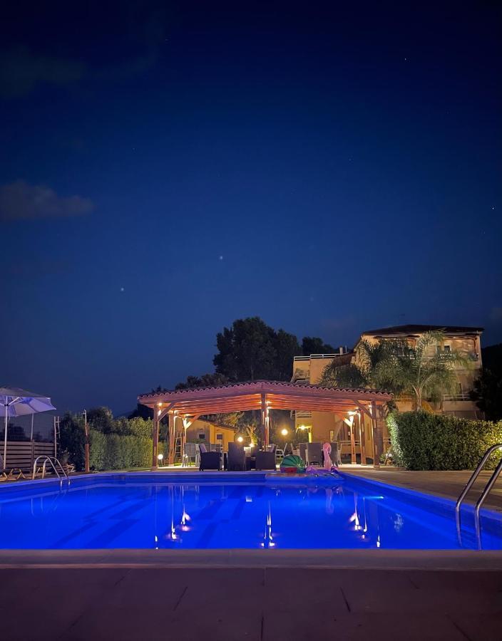 Hotel Afrika Eleonas Bagian luar foto